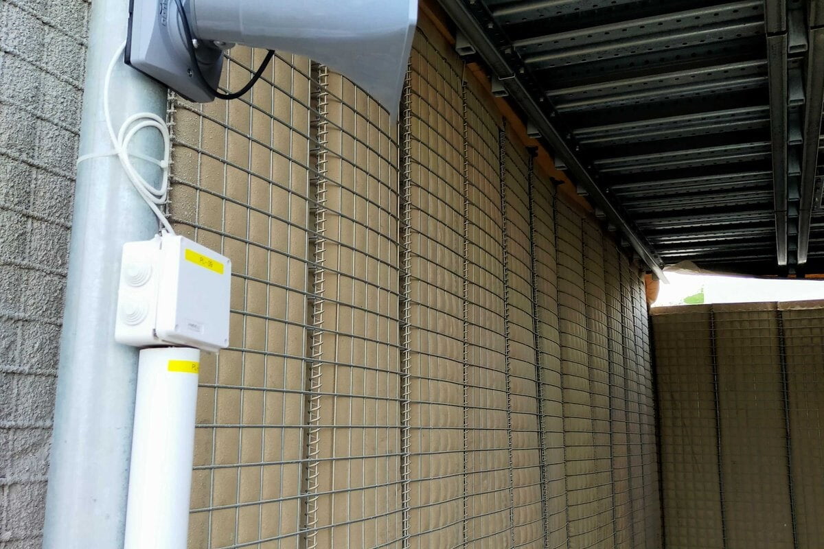 Controlled corridor with notification and detection